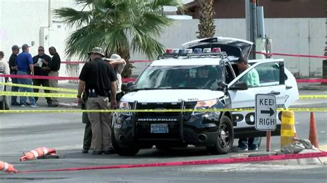 lv police shot|Las Vegas police officer shot at suspect taking 'firing stance.